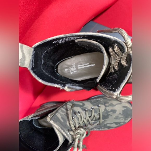 Camouflage Boots NWOT - Picture 6 of 7
